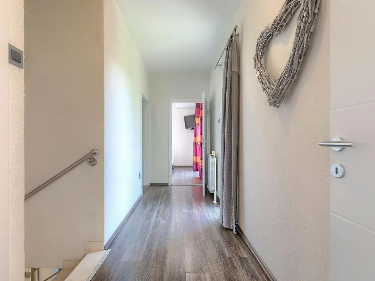 Holiday Home Duje & Mare - Mdn184 By Interhome Liznjan