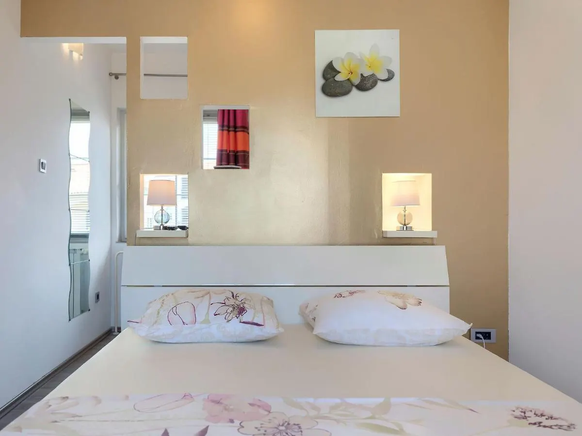 Holiday Home Duje & Mare - Mdn184 By Interhome Liznjan