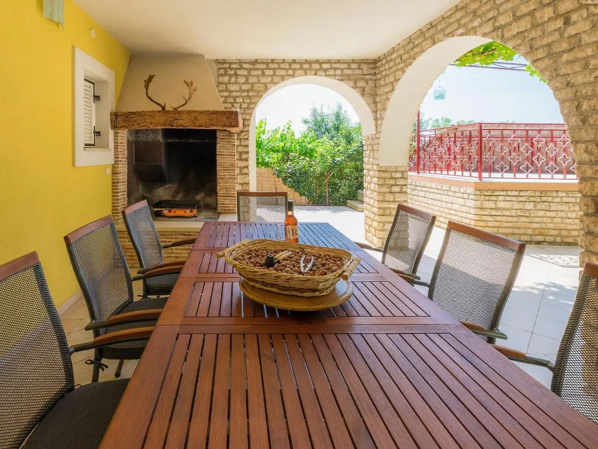 Holiday Home Duje & Mare - Mdn184 By Interhome Liznjan
